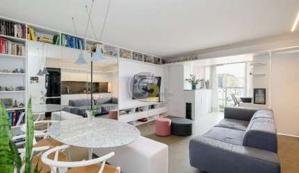Apartamento à venda em Moema com  2 quartos, 1 suíte, 1 vaga
