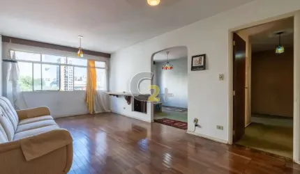 Apartamento à venda em Moema com 3 quartos, sendo 1 suíte e 1 vaga