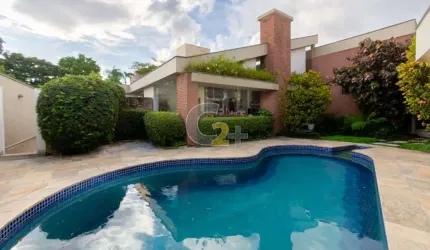 Casa à venda no Alto de Pinheiros com 7 quartos, 4 suítes e 7 vagas