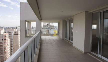 Cobertura à venda no Campo Belo com 4 suites e 7 vagas