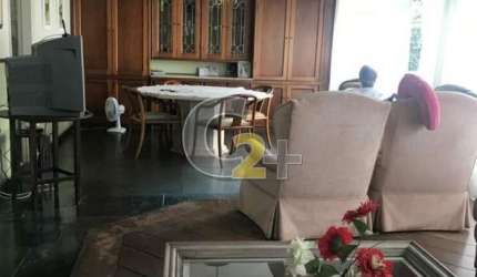 Apartamento à venda no Paraíso com 3 quartos, sendo 1 suíte e 3 vagas