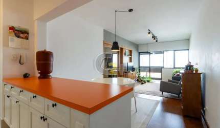 Apartamento á venda em Pinheiros, 3 quartos, 1 suite, 2 vagas de garagem
