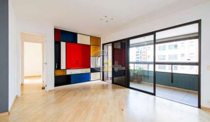 Apartamento à venda em Pinheiros com 2 quartos, sendo 1 suite e 2 vagas