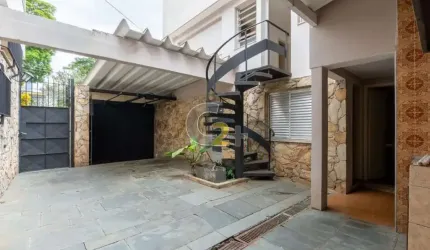 Sobrado a venda em Moema 261m2 3 suites 4 vagas