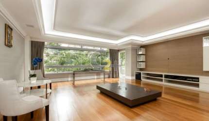 Apartamento à venda no Centro, 3 quartos, 3 suítes, 1 vaga  de garagem