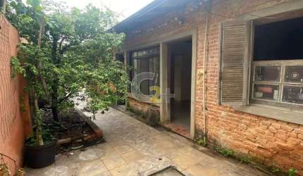 Casa a venda em Moema com 2 quartos e 2 vagas