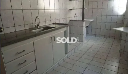 Apartamento com 2 dormitórios à venda, 67 m² por R$ 180.000,00 - Parque do Castelo - Franca/SP