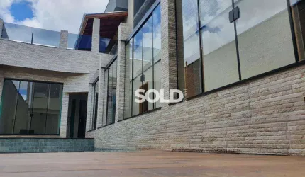 Sobrado com 4 dormitórios à venda, 275 m² por R$ 1.350.000,00 - Residencial Meirelles - Franca/SP