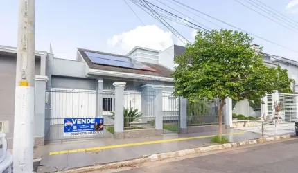 Casa 3 dormitórios a venda no bairro Vale Ville.