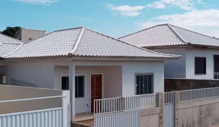 Casa para Venda em Saquarema, Caixa D`água (Bacaxá), 2 dormitórios, 1 suíte, 2 banheiros, 1 vaga