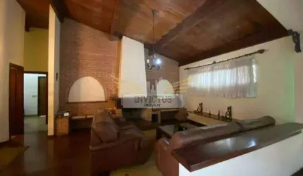 Casa Assobradada com 5 Quartos para Alugar, 368m² - Vila Pires, Santo André.