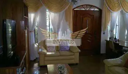 Casa Térrea com 3 Quartos para Comprar, 205m² - Bairro Bangu, Santo André/SP.