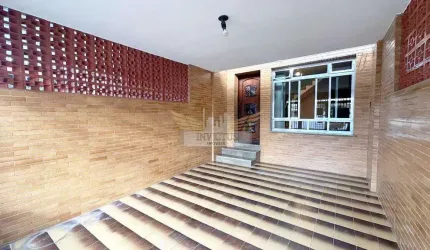 Sobrado Comercial / Residencial para Venda e Locação, Área Construida: 115,00 m² no Bairro Jardim !