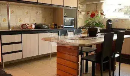 Sobrado com 2 Dormitórios à Venda, 158m² - Vila Pires, Santo André/SP.