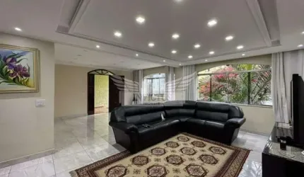 Sobrado com 3 Quartos e Piscina para Comprar, 422m² - Parque Das Nações, Santo André/SP.
