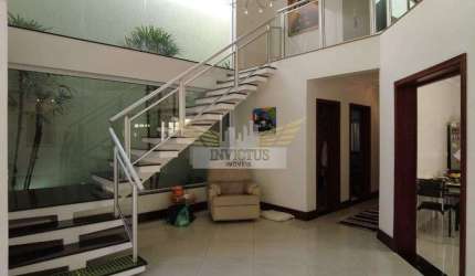 Sobrado com 3 Quartos para Comprar, 360m² - Bairro Jardim, Santo André/SP.