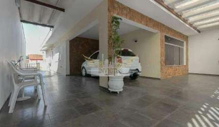 Casa Térrea com Edícula para Alugar, 253m² - Vila Pires, Santo André/SP.