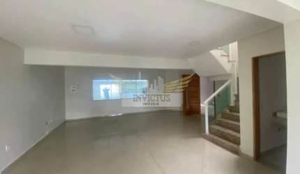 Sobrado com 3 Quartos para Alugar, 220m² - Centro de Santo André/SP.