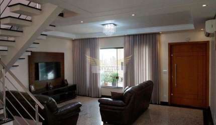 Sobrado com 3 Suítes para Comprar, 247m² - Vila Assunção, Santo André/SP.