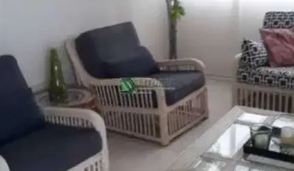 Cobertura c/ amplo terraço e churrasqueira á 400m da Praia