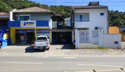 Casa para Venda, Joinville / SC bairro Pirabeiraba (Pirabeiraba), 4 dormitórios, sendo 2 suítes, 4 banheiros, 3 vagas de garagem, área total 477,00 m², área construída 300,00 m², terreno 477,00 m²
