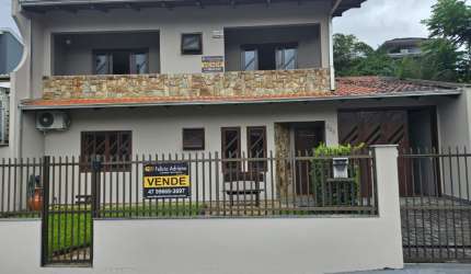 Casa a venda 100% Averbada/ Bairro Saguaçu -JLLE/SC