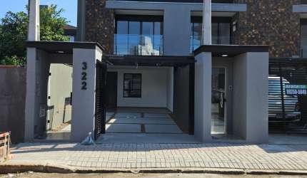 Excelente  Casa Geminada com Piscina e Deck