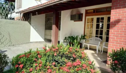 Casa com 4 dormitórios à venda, 160 m² por R$ 1.200.000,00 - São Francisco - Niterói/RJ