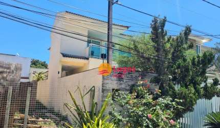 Casa com 3 dormitórios à venda, 242 m² por R$ 2.500.000,00 - Camboinhas - Niterói/RJ