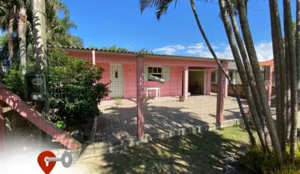 CASA COM AMPLO TERRENO EM ZONA DE MORADORES, OSÓRIO-RS