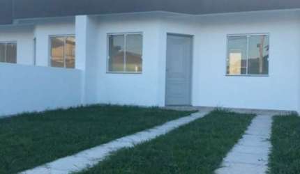 CASA COM 2 DORMITÓRIOS EM NOVA TRAMANDAÍ