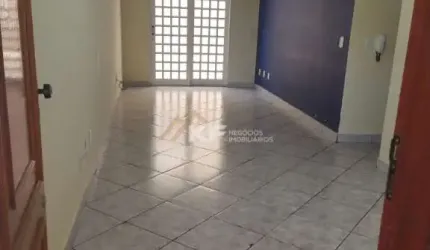 Apartamento térreo com quintal 02 dormitórios - Vila Monte Alegre - Ribeirão Preto/SP.