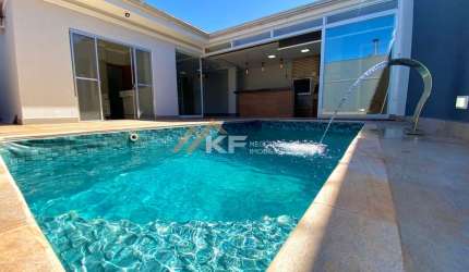 Casa à venda Condomínio San Remo - Reformada e com piscina, no bairro Recreio das Acácias- Ribeirão Preto/ SP