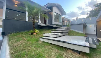 Casa à venda, 569 m² por R$ 2.700.000,00 - Laranjal - Volta Redonda/RJ