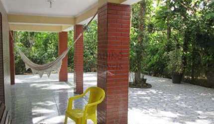 Ótima chácara com 03 dormitórios, no Sitio São João, Bertioga.