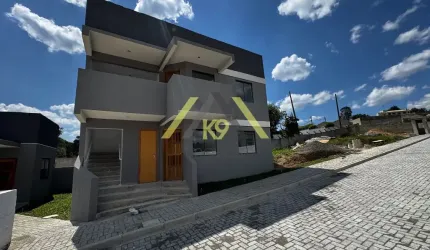 CASAS SOBREPOSTAS COM CHURRASQUEIRA NO PARQUE DO EMBU EM COLOMBO