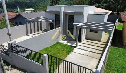 CASAS COM SUÍTE NO SÃO DIMAS EM COLOMBO