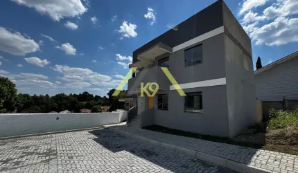CASAS SOBREPOSTAS COM CHURRASQUEIRA NO PARQUE DO EMBU EM COLOMBO