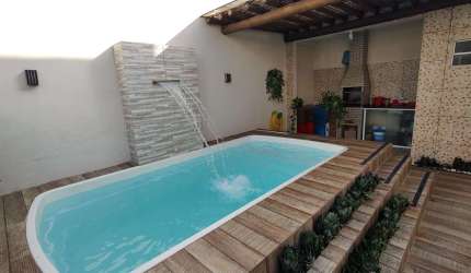Casa duplex com 4 quartos, 191m² de terreno, nascente, em Ipitanga!