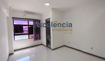 Sala comercial com 28m2, em Vilas do Atlântico!