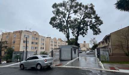 Apartamento Térreo para Locação Semimobiliado - 3 Quartos - Campo Comprido