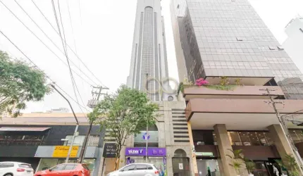Conj Comercial no The World por 149mil reais