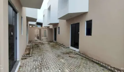 Sobrado Residencial- Lado Praia
