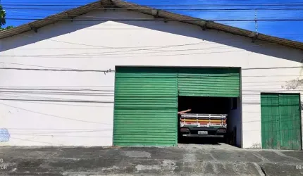 Galpão Comercial com Edícula