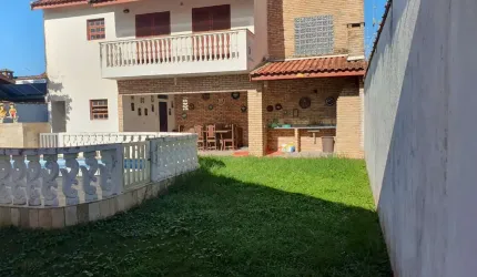 Casa Residencial - Ótima Localização!!!