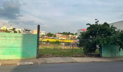 TERRENO COM 2310M² À VENDA NO CENTRO DE  CENTRO DE VINHEDO.