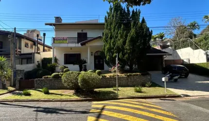 CASA DE ALTO PADRÃO À VENDA NO JARDIM BOTÂNICO - SOUSAS/SP.