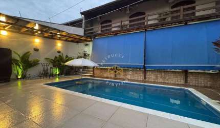 Casa com 4 Quartos à venda, 244m² - Santa Marina