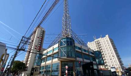 Salão comercial no centro de São Carlos