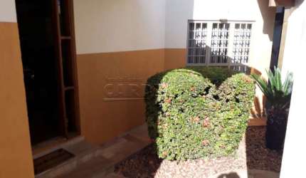 Casa para venda e locação com 04 dormitórios no Vila Harmonia, Araraquara.